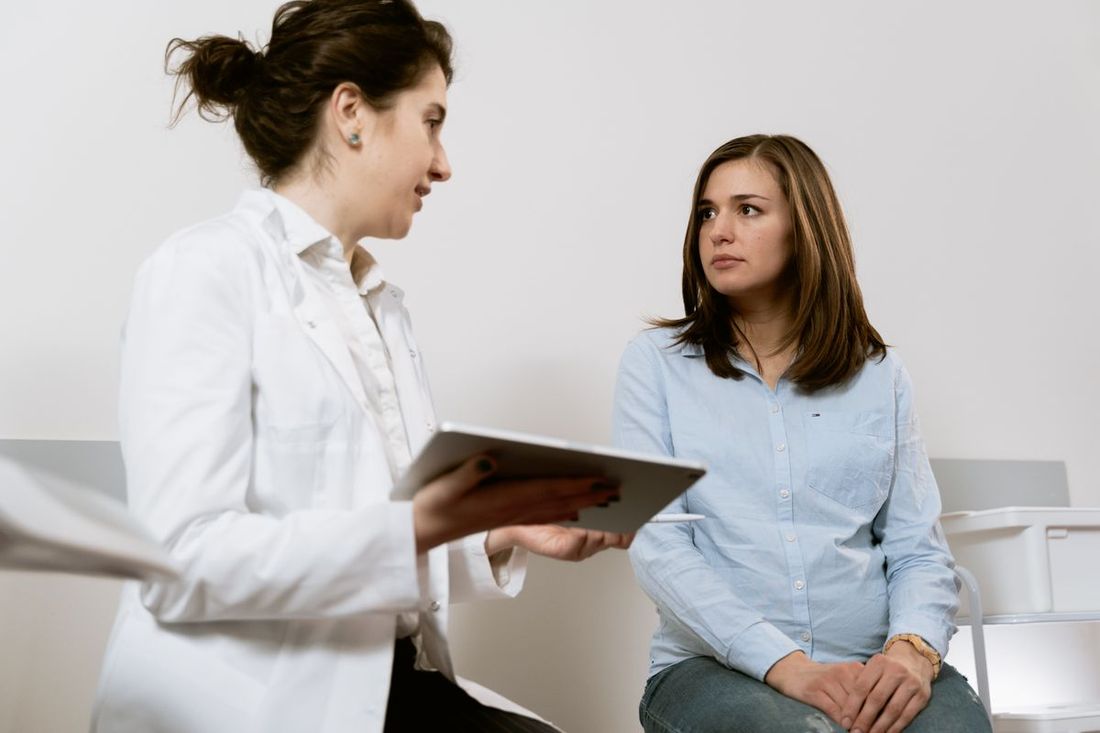 Instructor mentoring a healthcare student